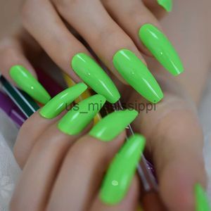 Ложные ногти неоновые ногти Чудесные летние зеленые ложные ногти Яркий цвет красивой лишний гроб на гвоздь с клейкой наклейкой x0826