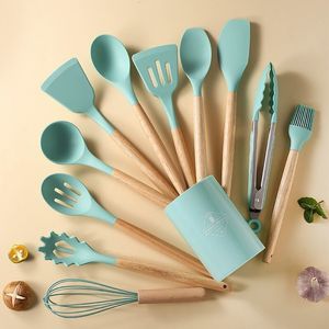 Colanders Strainers 12Pcs Wooden Handle Silicone Kitchen Utensils With Storage Bucket High Temperature Resistant And Non Stick Pot Spatula And Spoon 230825