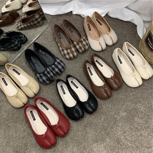 Dress Shoes Bailamos Women Flats Tabi Ninja Shoes Woman Microfiber Leather Comfy Flats Split Toe Slippers Soft Bottom Loafers Solid Brief La 230907