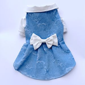 Saia de jeans de arco, vestido doce, marca de gato casaco de cachorro roupas de cachorro schnauzer bichon corgi teddy filhote de cachorro vestidos de estimação