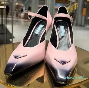 Chunky Heel Dress Shoes Triangle Color Thick Heel High-Heeled Shoes For Women Tidiga våren 2023 Ny grunt munspetsade Mary Jane singel