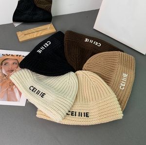 2023 디자이너 두개골 모자 패션 브랜드 편지 인쇄 양모 니트 모자 비니 캡 가을 겨울 남성 여성용 단색 따뜻한 모자 패션 액세서리