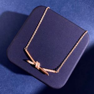 Bow Luxury Diamond Necklace Designer Halsband för Woman T Choker Necklace Women Designer Twine Gold-Plating Brand Jewelry Christmas Valentine's Day Gift Free Ship