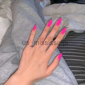 偽の爪24 PCSSET MATTE HOT PINK FAKE NAILS REUSABLE DITACHABLE DITACHABLE ULTRA THIN THIN THAN OVAL FROSTING FALSE NAIL