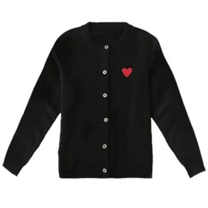 Damen Designer-Pullover Cdgs Play Sweater Knit Commes Casual Men Sweatshirt Des Badge Garcons Hoodie Red Heart Long Slevee Cardigan Stickerei 780