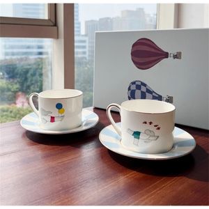 Mugs Bone China Coffee Cup Gift Box Couple Cups Afternoon Tea and Saucer Set Xicara Para Jogo De Xicaras porcelaincoffeecups 230825