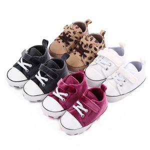 Primeiros caminhantes bebê lona clássico tênis recém-nascido esportes bebê meninos meninas primeiros caminhantes sapatos infantil criança anti-deslizamento sapatos de bebê l0826