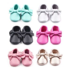 Pierwsze spacerowicze Tassel Buty dla dzieci skórzane noworodka Buty Princess Big Bow First Walkers Baby Moccasins 0-18 miesięcy L0826