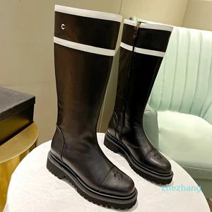 23ss Mulheres Botas de Joelho Designer de Couro com Zíper Salto Chunky Sola de Borracha Senhoras Luxurys Knight Motocicleta Bota de Neve Retro Preto Lazer Sapato com Poeira Sacos