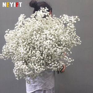 装飾的な花の花輪64cm 8pcs人工ベイビーブレスフラワージプソフィラプラスチック花植物