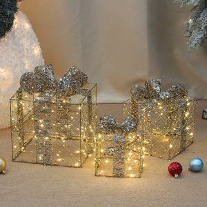 Decorações de Natal 3 unidades / conjunto Caixa de presente de decoração de Natal Enfeites de árvore de Natal Arte de ferro luminosa Casa ao ar livre Ano Navidad Home Decor Mall 230825