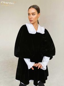 基本的なカジュアルドレス冬の黒いベルベット女性ドレスファッション人形ネックラインランタン袖