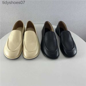 Genuine Row niche shallow cut round toe flat sole single shoe for women French daily loafers casual leather board shoes