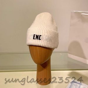 Bl White Wool Hat Classic B Letter編み帽子、スタイリッシュでハンサム、秋と冬のファッションアイテム、デザイナーの帽子、厚くて温かい、男性と女性と同じ215579