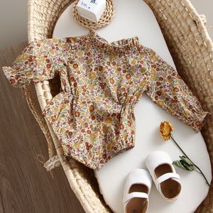 Rompers Baby Girl Rompers långärmad Romper Jumpsuits Summer Onepiece Fashion 100% Organic Cotton Born Baby Girl Clothes 024m 230825