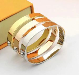 Bracelet à breloques de mode bracelets pulsera pour hommes et femmes fête amoureux de mariage cadeau bijoux en acier inoxydable