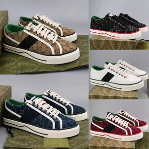 Tennis 1977 Casual Shoes Luxurys Designers Mens Shoe Italy Green and Red Web Stripe Rubber Sole Stretch Cotton Low Top Men Sneakers 40-46 EUR