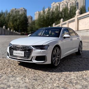 Aircraft Modle 1 18 AUDI A6 Alloy Car Model Diecast Toy Vehicles Metal High Simulation Sound and Light Collection Children Gift 230825