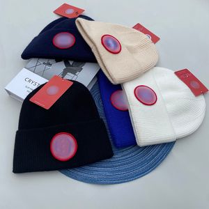 Дизайнерская шапочка модная вечеринка теплая вязаная шляпа красная логотип Мода Мужчины и Женщины Высококачественные продукты