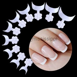 False Nails 100PcsBox Manicure Short Tips Crescent Nail Extension Nail French White Half Paste Tips Finger Sticker Nail Art Decoration x0826