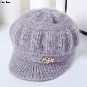 Berets Super Warm Mutter Hut Winter Wolle Kappe Damen Kaninchen Fell Visiere Baskenmützen Hüte Verdickte Plüsch Maler Kappen Weiche frauen Hüte 230826