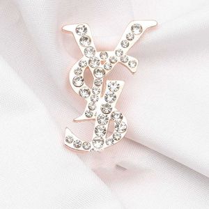Designer Broche SL Luxo Top Letter moda incrustada broche de diamante pin água diamante presentes do Dia dos Namorados de alta qualidade moda acessórios de diamante jóias