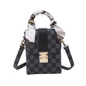 Kvällspåsar Purses Women's 2023 New One Sling Axel Diagonal Cross Women's Bag Fashion Small Square Bag Netizen Red Box Bag Live Broadcast Plaid