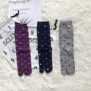 Kvinnors strumpor trendig siffra jacquard två-toed vår sommar andas kammad bomull tabi japansk harajuku split toe sock