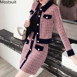 Dwuczęściowa sukienka zima tweed vintage dwuczęściowe zestawy garnitury guziki guziki i stroje spódnicy z linii A elegancka moda 2-częściowe zestawy 230827