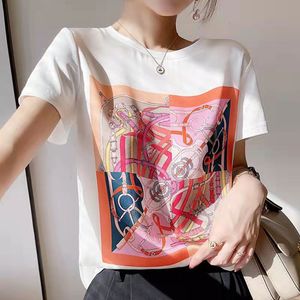 女性用Tシャツ夏の女性カジュアルプリントパッチワークサテンシャツファッショントップティーレーソンTシャツoネックルーズオネック半袖Tシャツ230826