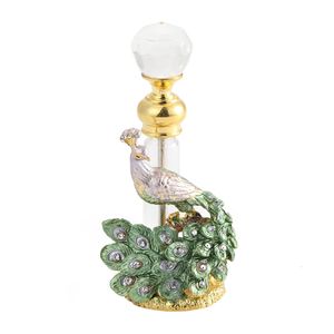 Perfume Bottle 7ml 3D Peacock Refillable Empty Perfume Bottle Metal Enamel Green Gold Sculpture Decor Diamond Cap Clear Tube Dripper Gift Box 230826