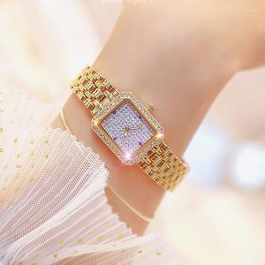 Bilek saatleri Sdotter 2023 Kadınlar Yaratıcı Moda Bayanlar İzler Bilekler Küçük Dial Square Gold Swristwatch Reloj