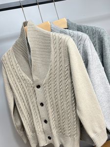 Men's Sweaters Sweater Solid Color Knitted Cardigan Fit Single Breasted Autumn Men Causal Sweatercoat Mens Knitwear B108 230826