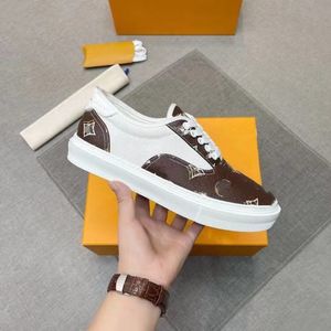 Män designer sneakers rivoli sneaker springa bort sko förmörkelse duk kalv läder gummi yttersula lyxiga designers sneaker high topp löpning 07