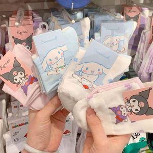 Meias de desenho animado com orelha grande, meias para crianças, versão coreana, doce, desenho japonês, tubo médio, versátil, kuromi, jade gui, meias para cachorro