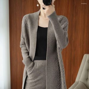 Women's Knits Fashionable Long Cardigan Solid Thicken Warm Loose Fit And V-neck For Spring Autumn Women Plus Size Clothing Q476