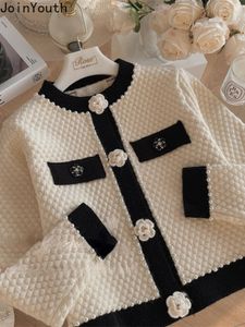Women's Knits Tees Vintage Sweater Women Long Sleeve Knit Tops Winter Pull Femme Beading 3D Floral Y2K Clothes Fashion Elegant Cropped Cardigan 230827