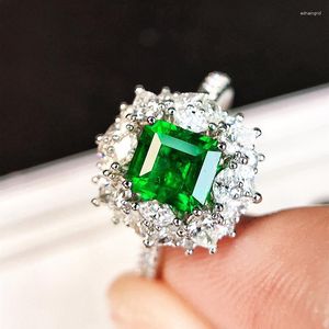 Cluster Rings Emerald Ring Pure 18K Gold Jewelry Nature Green 0.85ct Gemstones Diamond 0.834ct Female For Women Fine