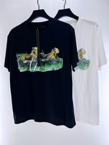 新しいメンズデザイナーTシャツ女性ティーラックスゥリスデザイナーTシャツヒョウプリントチーターティーメンズファッションカジュアルショートスリーブデザイナートップ