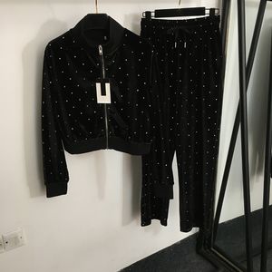 Tute di velluto di lusso Giacca da donna con cerniera Pantaloni Tute sportive a maniche lunghe di personalità Tuta natalizia a 3 colori