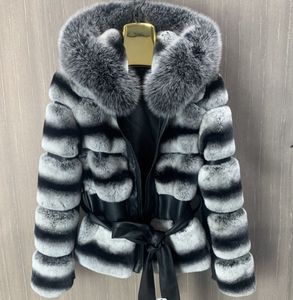 Damenfell-Wintermantel aus 100 % echtem Rex-Kaninchenfell für Damen mit Kapuze in Chinchilla-Farbe, verdicktes, warmes Reißverschluss-Design, Nr. 230828