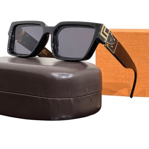 Occhiali da sole alla moda Lenti in nylon HD UV400 resistenti alle radiazioni Stile unico dello stilista di occhiali da sole da uomo e da donna in 12 colori