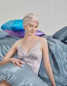 Berets Pure Mulberry Silk Sleeping Cap For Women Elastic Sleep Bonnet 22Momme Hair Wrap