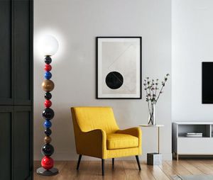Lâmpadas de mesa Nordic Modern Minimalista Sala de estar Quarto Sofá Decoração Lâmpada de chão Designer Criativo e Um pouco Luxo Vidro