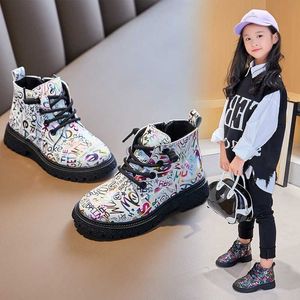 Botas meninas botas crianças moda com palavra imprime chelsea botas para meninos crianças unisex nova pu princesa couro tornozelo botas para meninas l0828