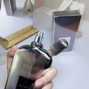 Marca Homem Perfume Fragrância de Luxo CINZA VETIVER Spray EDT 100ML Natural Masculino Colônia Fragrância de perfume de longa duração para presente 3.4 FL.OZ EAU DE TOILETTE Gotas