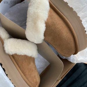 Talltor Vintermärke Plush Cotton Slippers Kvinnor lägenheter Skor 2022 Ny modeplattform Casual Home Suede Fur Warm Slingback Flip Flops T230926