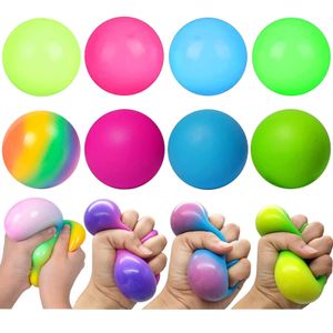 Bolas de estresse de brinquedo de descompressão para crianças Fidget Toys 8 Pack Color Changing Stress Ball Rainbow Squeeze Ball Stress Ball Sensory Stress Relief Toys 230826