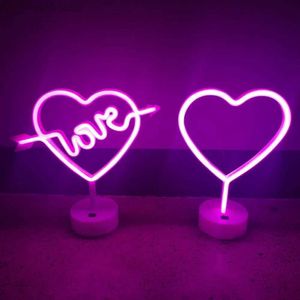 Luce al neon a forma di cuore Natale LED Neon Sign Bar Art Luci decorative con base Supporto Lampada da notte Decor Ragazza Camera da letto Regalo HKD230825