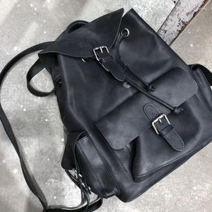 حقيبة الظهر Vintag Leather Leather Big Trace Pack Bag for Teenage Fashion Cool Travel Fags عالي الجودة على ظهر حقيبة حديدية عالية الجودة